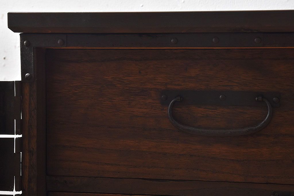 [A様ご成約済]　和製アンティーク　前面桐材　観音開き戸がおしゃれな脚付きローチェスト(衣装箪笥、引き出し、テレビボード)