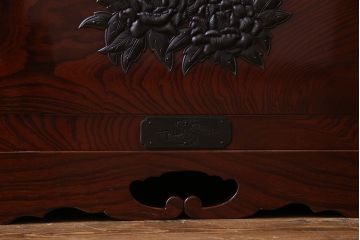 仙台箪笥　渡辺家具店　木地呂塗りの上品な衣装箪笥(チェスト、タンス)(定価120万)