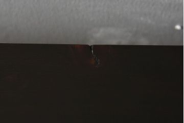 アンティーク家具　【和製アンティーク　鉄脚付き　松の金具が珍しい和モダンなローチェスト(衣装箪笥、テレビボード、引き出し)