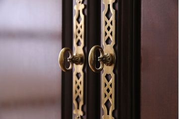 中古　ドレクセルヘリテイジ(DREXEL HERITAGE)　マホガニー材 高級感溢れるTVキャビネット