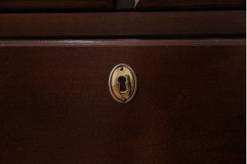 中古　ドレクセルヘリテイジ(DREXEL HERITAGE)　マホガニー材 高級感溢れるTVキャビネット