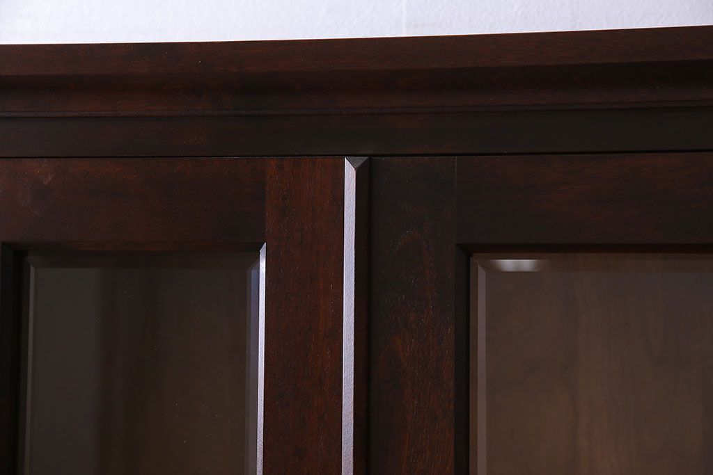 中古　美品　北海道民芸家具　落ち着いた色味のブックケース(本箱、収納棚、戸棚)(定価41万円)(1)