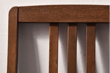レトロ家具　昭和レトロ　小ぶりな木製ダイニングチェア(椅子、イス)