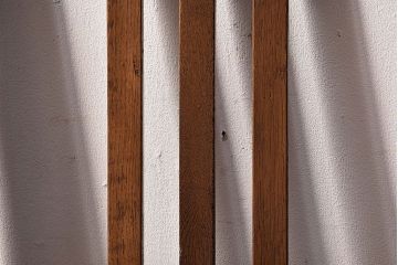 レトロ家具　昭和レトロ　小ぶりな木製ダイニングチェア(椅子、イス)