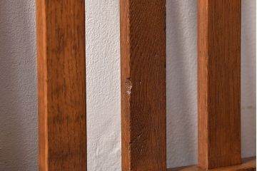 レトロ家具　昭和レトロ　小ぶりな木製ダイニングチェア(椅子、イス)