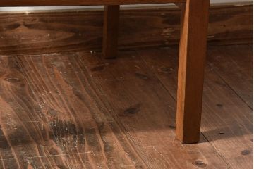 レトロ家具　昭和レトロ　小ぶりな木製ダイニングチェア(椅子、イス)