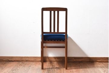 レトロ家具　昭和レトロ　小ぶりな木製ダイニングチェア(椅子、イス)