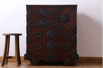 中古　岩谷堂箪笥　NO.902　上質な和の雰囲気漂う、北上型(上開)車タンス(定価約34万円)