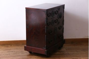 中古　岩谷堂箪笥　NO.902　上質な和の雰囲気漂う、北上型(上開)車タンス(定価約34万円)