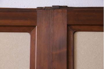 和製アンティーク　腰板ケヤキ材　帯の意匠が目を引く上質なガラス帯戸(板戸、引き戸、建具)