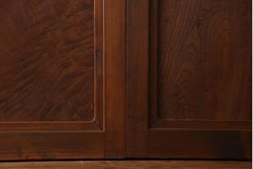 和製アンティーク　腰板ケヤキ材　帯の意匠が目を引く上質なガラス帯戸(板戸、引き戸、建具)