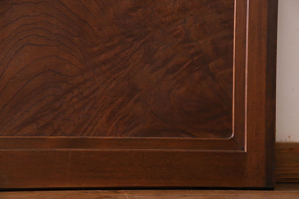 和製アンティーク　腰板ケヤキ材　帯の意匠が目を引く上質なガラス帯戸(板戸、引き戸、建具)