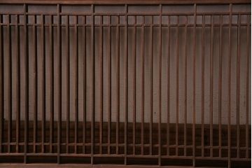 和製アンティーク　細い格子が魅力的な欄間(明かり取り、明り取り)