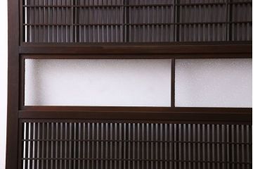 和製アンティーク　裏障子付き　モダンな雰囲気漂うガラス帯格子戸(引き戸、建具)2枚セット