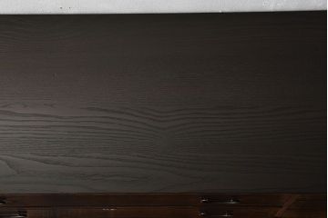 【C様ご成約分】昭和レトロ　前面ケヤキ材　落ち着いた色味の脚付きローチェスト(キャビネット、引き出し、テレビボード)