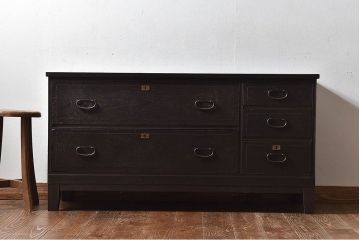 【C様ご成約分】昭和レトロ　前面ケヤキ材　落ち着いた色味の脚付きローチェスト(キャビネット、引き出し、テレビボード)