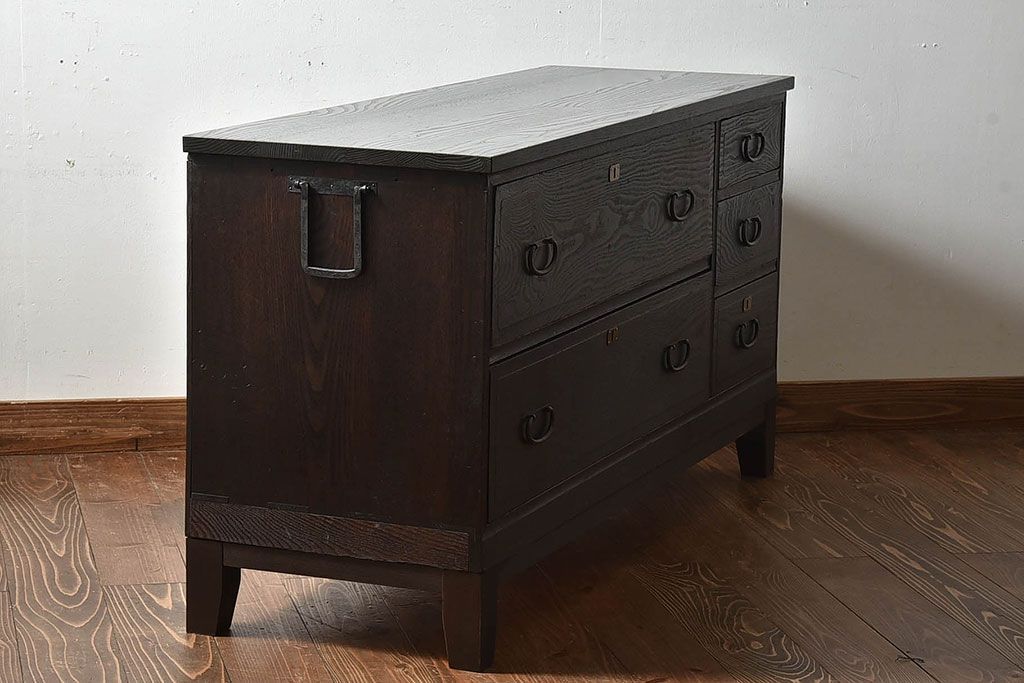 【C様ご成約分】昭和レトロ　前面ケヤキ材　落ち着いた色味の脚付きローチェスト(キャビネット、引き出し、テレビボード)