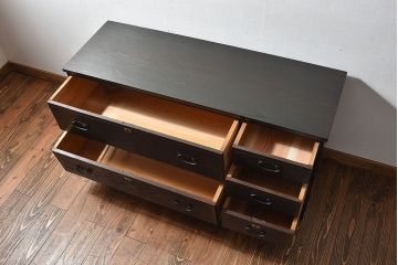 【C様ご成約分】昭和レトロ　前面ケヤキ材　落ち着いた色味の脚付きローチェスト(キャビネット、引き出し、テレビボード)