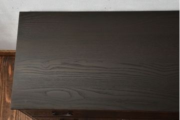 【C様ご成約分】昭和レトロ　前面ケヤキ材　落ち着いた色味の脚付きローチェスト(キャビネット、引き出し、テレビボード)