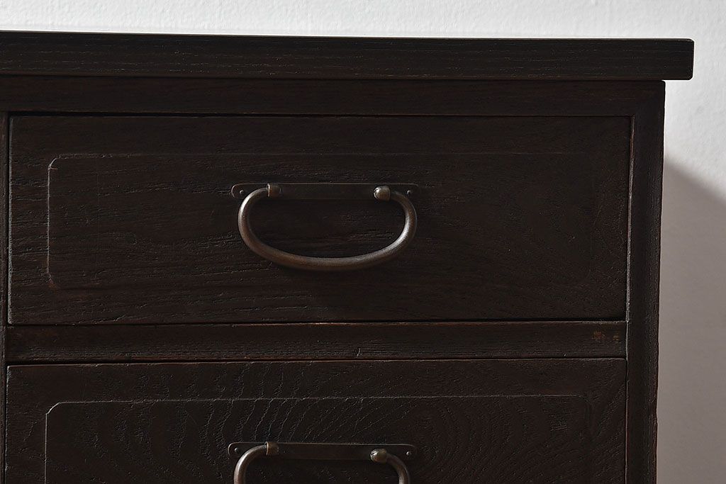 【C様ご成約分】昭和レトロ　前面ケヤキ材　落ち着いた色味の脚付きローチェスト(キャビネット、引き出し、テレビボード)