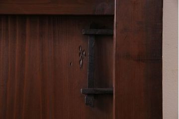 和製アンティーク　ヒノキ材　漆塗りが美しい蔵戸(引き戸、建具、玄関戸)