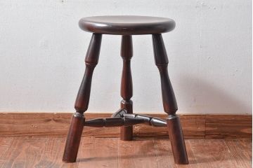 中古　松本民芸家具　シックな色合いが魅力的な三脚スツール(チェア、イス)(2)