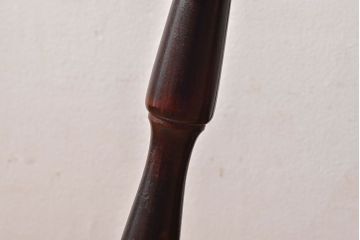 中古　松本民芸家具　シックな色合いが魅力的な三脚スツール(チェア、イス)(2)