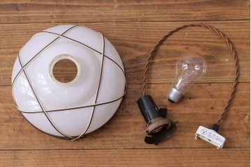 和製アンティーク　装飾がおしゃれなシェード(ペンダントライト)