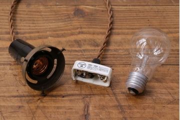 和製アンティーク　装飾がおしゃれなシェード(ペンダントライト)