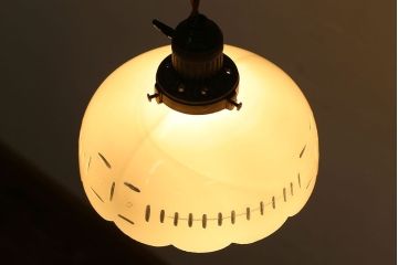 和製アンティーク　カットガラスがおしゃれなシェード(ペンダントライト、シーリングライト)