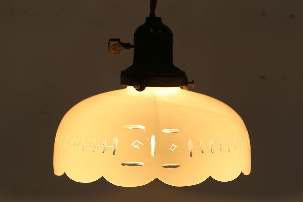 和製アンティーク　カットガラスがおしゃれなシェード(ペンダントライト)