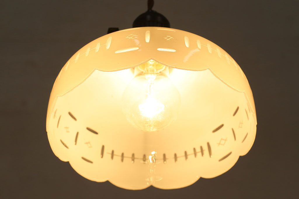 和製アンティーク　カットガラスがおしゃれなシェード(ペンダントライト)