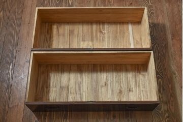 アンティーク家具　和製アンティーク　前面黒檀　落ち着いた雰囲気漂うタンスローボード(引き出し、テレビボード)