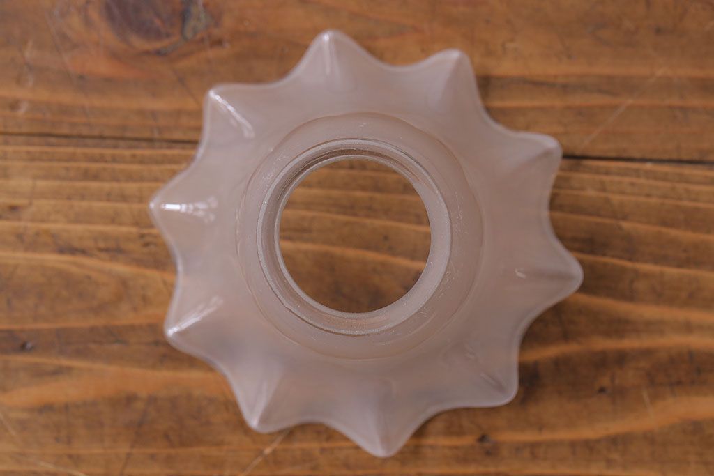 昭和レトロ　愛らしいフリルシェードのペンダントライト(天井照明)