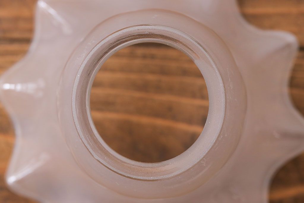 昭和レトロ　愛らしいフリルシェードのペンダントライト(天井照明)