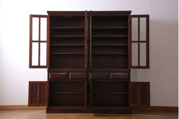 中古美品　カバ材　気品のある民芸調食器棚(収納棚、戸棚)(松本民芸家具、北海道民芸家具)(定価52万円)