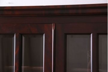 中古美品　カバ材　気品のある民芸調食器棚(収納棚、戸棚)(松本民芸家具、北海道民芸家具)(定価52万円)