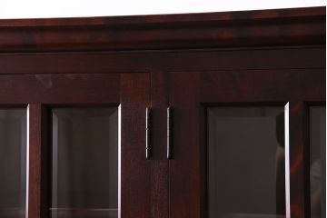 中古美品　カバ材　気品のある民芸調食器棚(収納棚、戸棚)(松本民芸家具、北海道民芸家具)(定価52万円)