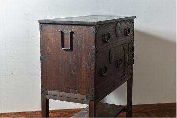 アンティーク家具　和製アンティーク　和モダンな時代箪笥サイドボード(脚付きチェスト、衣装箪笥)