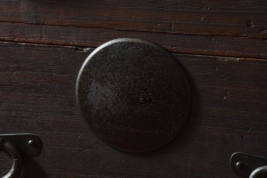 アンティーク家具　和製アンティーク　和モダンな時代箪笥サイドボード(脚付きチェスト、衣装箪笥)