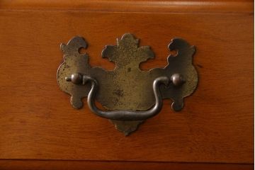 中古美品　横浜ダニエル(daniel)　A-213　飾り棚(食器棚、カップボード)(定価約120万円)