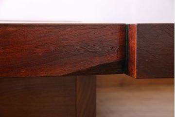 アンティーク雑貨　特大　厚みのある天板が存在感を放つ総ケヤキ囲炉裏(火鉢、テーブル)