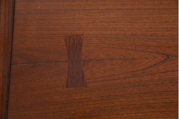 アンティーク雑貨　特大　厚みのある天板が存在感を放つ総ケヤキ囲炉裏(火鉢、テーブル)
