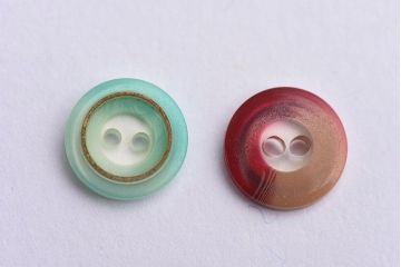 アンティーク雑貨　シックなデザインのビンテージボタンセット