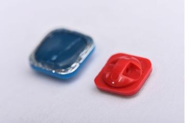 アンティーク雑貨　シックで上品なデザインのビンテージボタンセット(1)