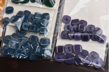 アンティーク雑貨　シックで上品なデザインのビンテージボタンセット(2)