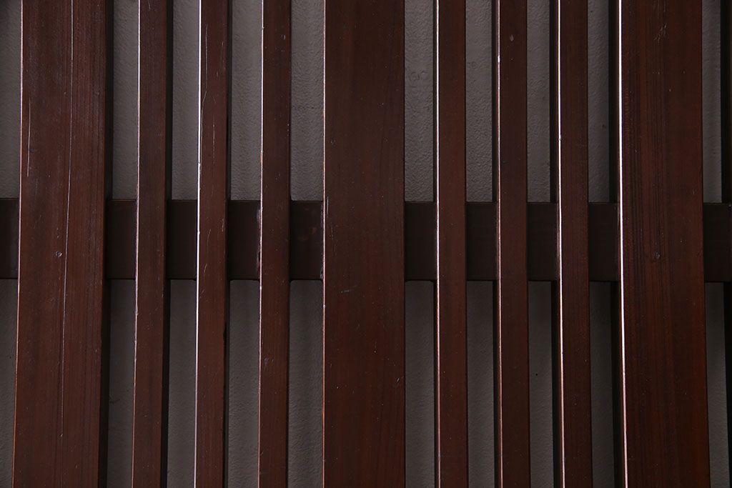 和製アンティーク　ヒノキ材　モダンなデザインの格子戸(蔵戸、引き戸、建具、玄関戸)