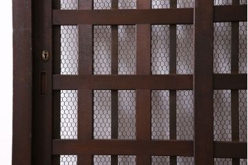 和製アンティーク　明治期!堅牢な佇まいが魅力的なくぐり戸(蔵戸、玄関戸)