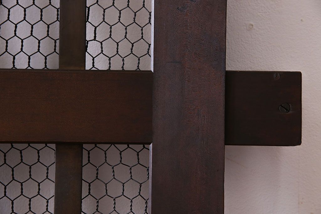 和製アンティーク　明治期!堅牢な佇まいが魅力的なくぐり戸(蔵戸、玄関戸)