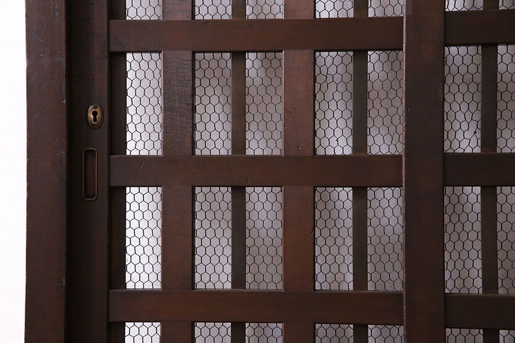 和製アンティーク　明治期!堅牢な佇まいが魅力的なくぐり戸(蔵戸、玄関戸)